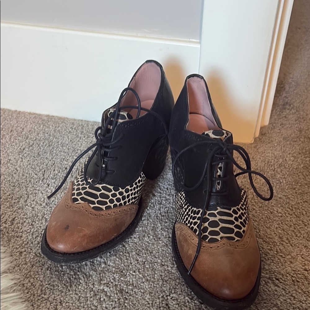 Stylish Tri Color leather shoes by Miss Macie Wing & Prayer shoes, 7 1/2. New.